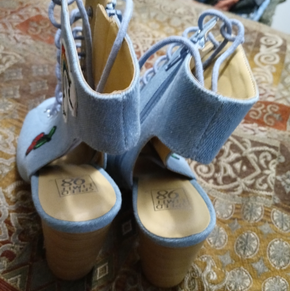 Speed Limit 98 Block High Heel - image 2